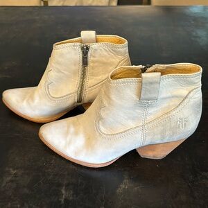 Frye misty grey western bootie size 7